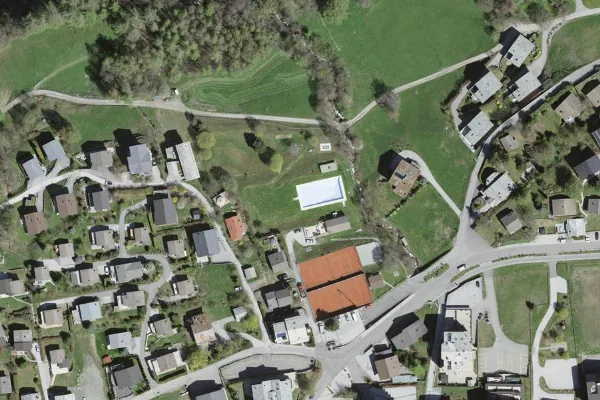 Luftbild des Kartenstandorts von Piscine du Chaèdo in Nendaz